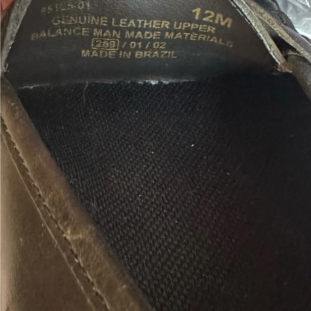 Nunn Bush Black Waffle Weave Leather Upper Rubber Sole Stacked 1” Heel